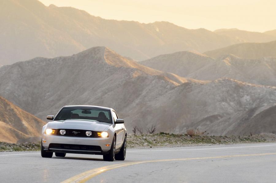 Ford Mustang GT 2011 года  (фото 79 из 90)